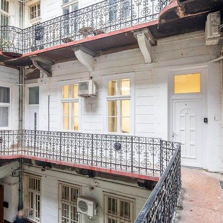 Very Central Convenient Flat Budapest Ngoại thất bức ảnh