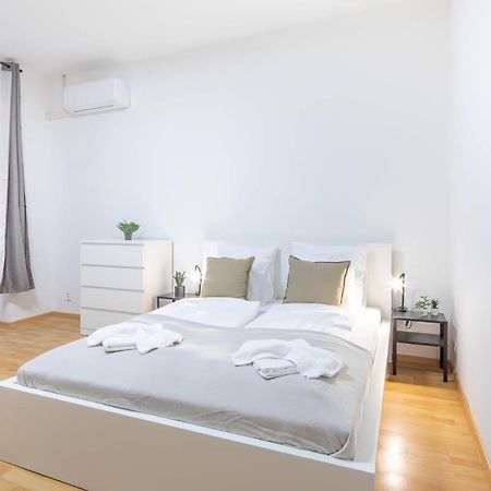 Very Central Convenient Flat Budapest Ngoại thất bức ảnh
