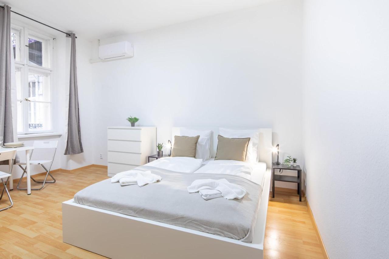 Very Central Convenient Flat Budapest Ngoại thất bức ảnh