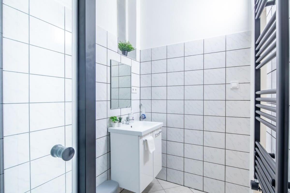 Very Central Convenient Flat Budapest Ngoại thất bức ảnh